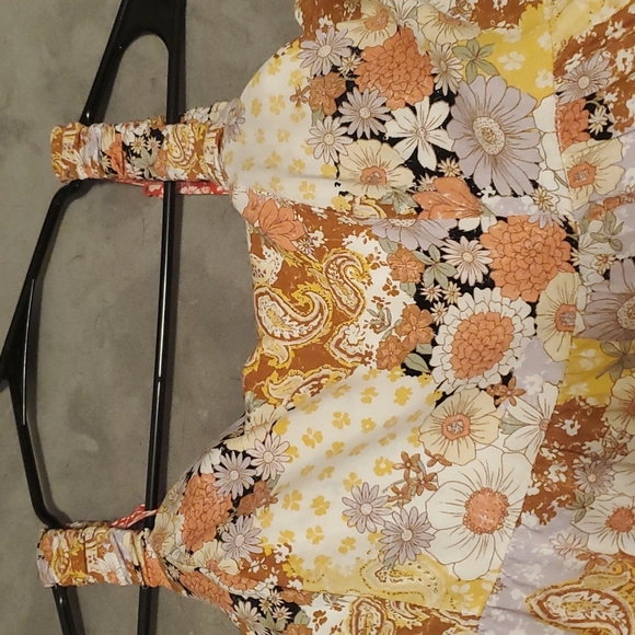 Floral Maxi Dress - Picture 4 of 4